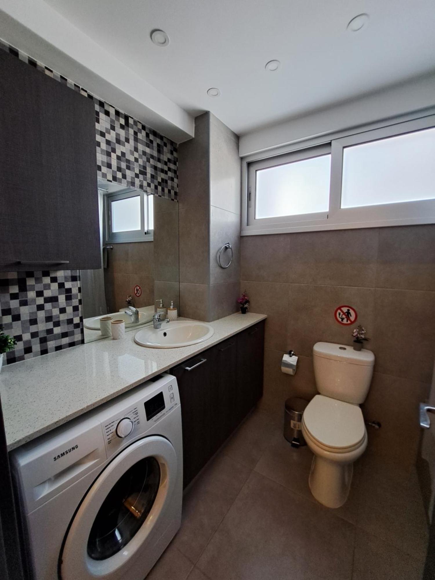 Albert'S Apartment St Lazarus 402 B - First Floor Larnaca Luaran gambar